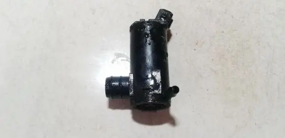 Volvo S80 Windscreen/windshield washer pump 9169611 060210-3950