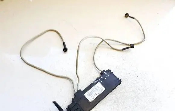 Volkswagen Touareg I Antenna control unit 7l6951171a 09397489