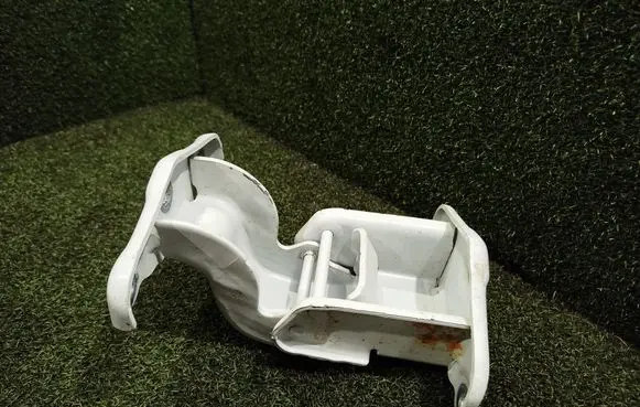 Renault Trafic III (X82) Tailgate/trunk/boot hinge 904108626R 93458937