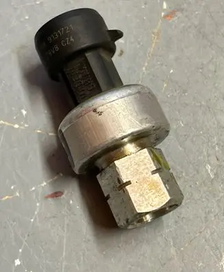 Opel Zafira B Air conditioning (A/C) pressure sensor 9131721 28V8CZ4