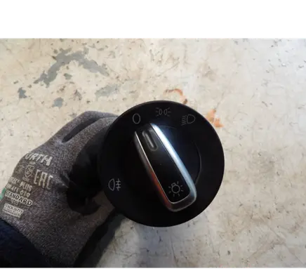 Volkswagen Polo V 6R Light switch