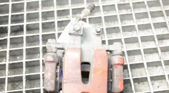 Chrysler 300 - 300C Rear brake caliper