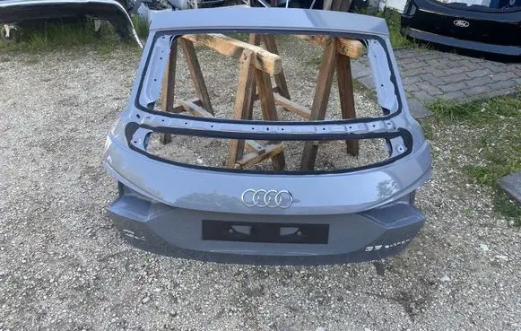 Audi Q4 e-tron Tailgate/trunk/boot lid 89E827105