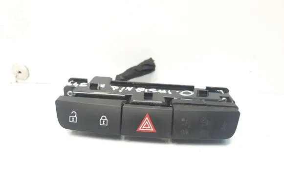 Opel Insignia A Hazard light switch 13324594