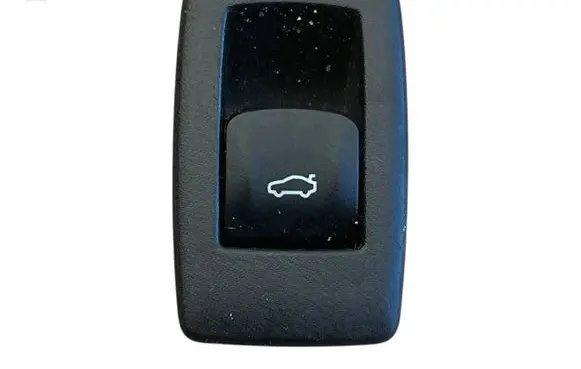 BMW 5 G30 G31 G38 Tailgate opening switch 9327029 932702901