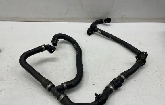 BMW iX3 G08 Engine coolant pipe/hose 8743388
