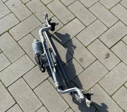 Toyota Verso Front wiper linkage and motor 851100F030 AE1593002101