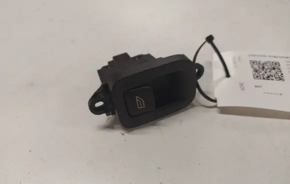 Volvo V50 Electric window control switch 30774163 03451405