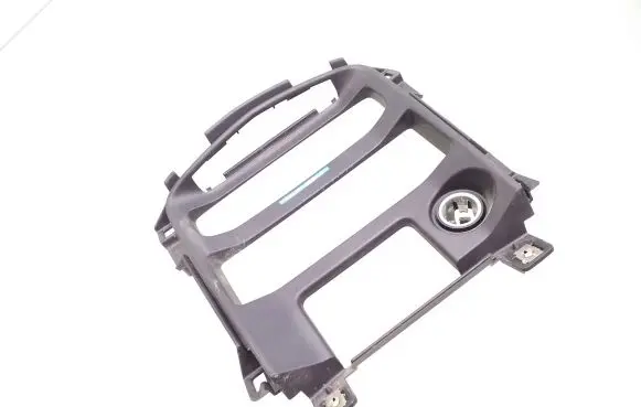 Nissan Primera Dashboard center trim panel 68413AV700