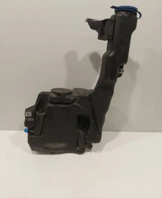 Mercedes-Benz C W204 Windshield washer fluid reservoir/tank A2048600660