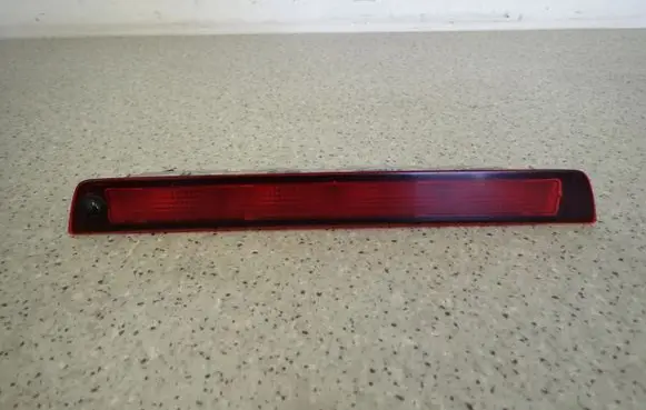 Suzuki Grand Vitara II Third/center stoplight 35810-65J0