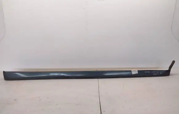 Mitsubishi Carisma Sill MR910492