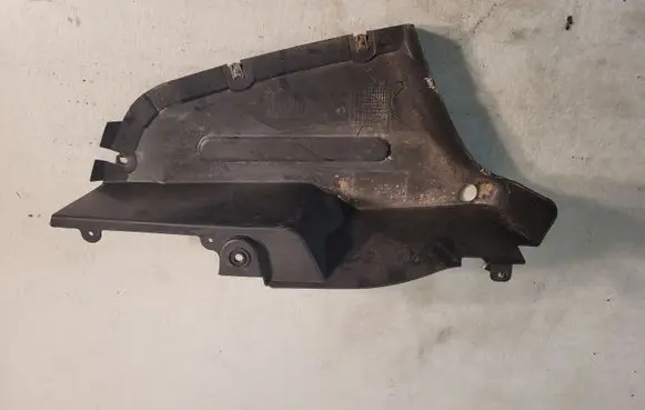 BMW 3 GT F34 Center/middle under tray cover 8057329