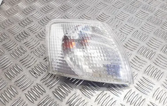 Volkswagen PASSAT B5 Front indicator light 185103B