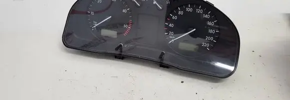 Volkswagen PASSAT B5 Speedometer (instrument cluster) 09051940090 00606171