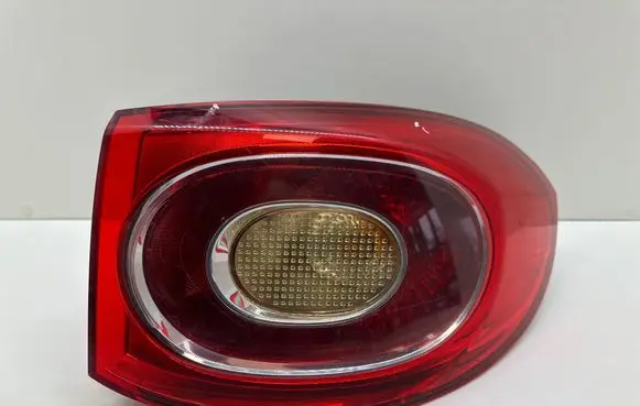 Volkswagen Tiguan Rear/tail lights 5N0945096H