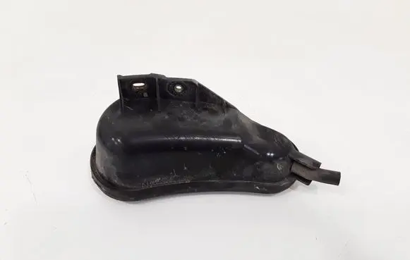 Audi A4 S4 B5 8D Vacuum air tank 