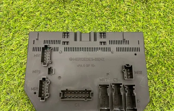 Mercedes-Benz S W221 SAM control unit A2215401101 A2215451632