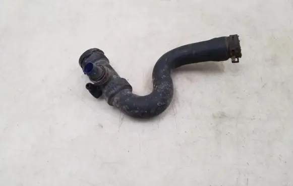 Audi A6 S6 C5 4B Engine coolant pipe/hose 4B0121049D