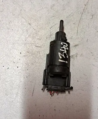 Audi A6 S6 C6 4F Brake pedal sensor switch 3B0945511C 19322010 10090