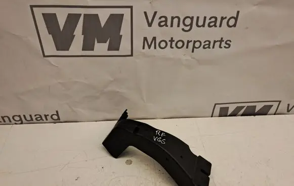 Hyundai i40 Radiator support slam panel bracket 641463Z000