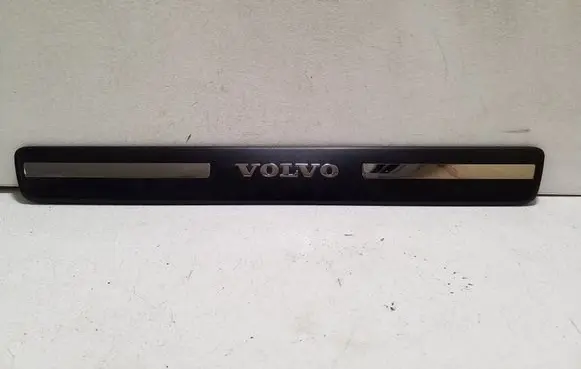 Volvo XC60 Front sill trim cover 31349213