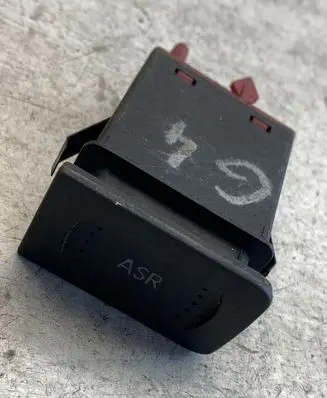 Traction control (ASR) switch