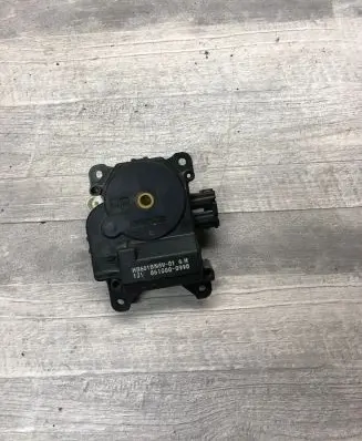 Mazda 5 Air flap motor/actuator 8610000990 HB601BN8V01
