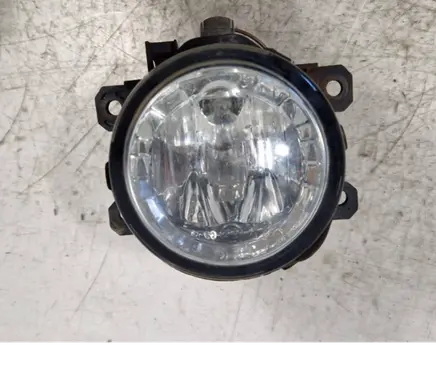 Nissan Leaf I (ZE0) Front fog light 89209182