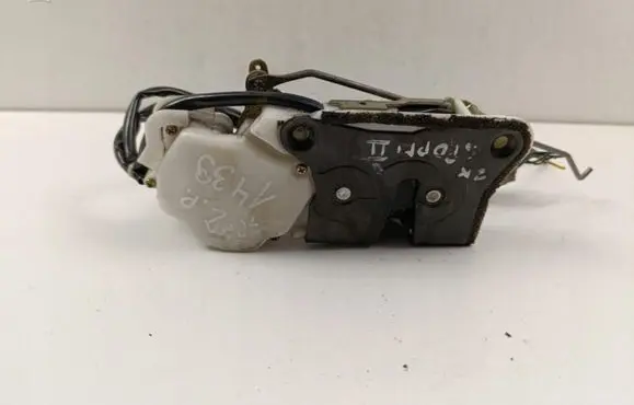 Honda Legend III KA9 Front door lock