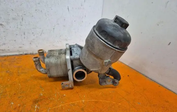Opel Astra H Oil filter cover 