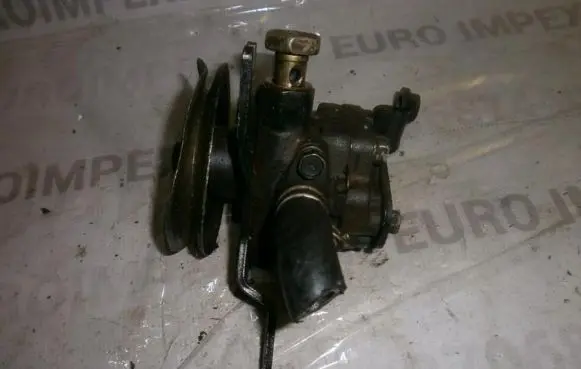 Nissan Almera Power steering pump 4911001190