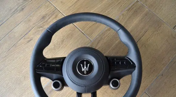 Maserati Levante Steering wheel 70000000