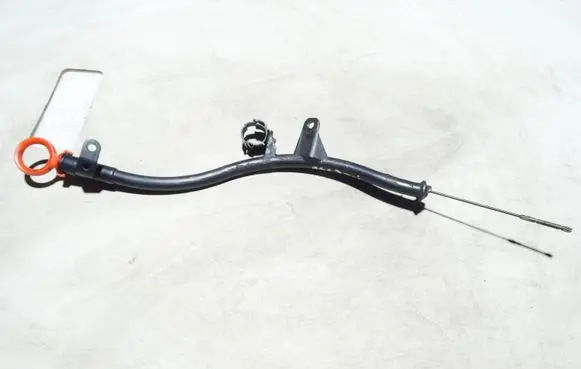 Volkswagen Golf VI Oil level dip stick 03L103634L