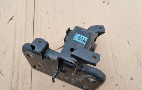 Toyota Auris 150 Engine mount vacuum valve 