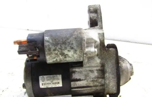 Nissan Qashqai Starter motor 233006867R
