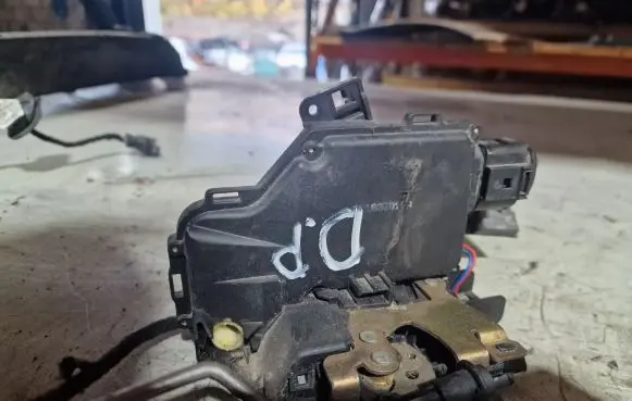 Audi A2 Front door lock