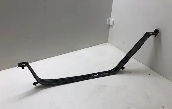 Mazda 3 III Fuel tank mounting bracket 