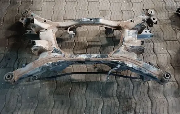 Subaru Tribeca Rear subframe NOCODE