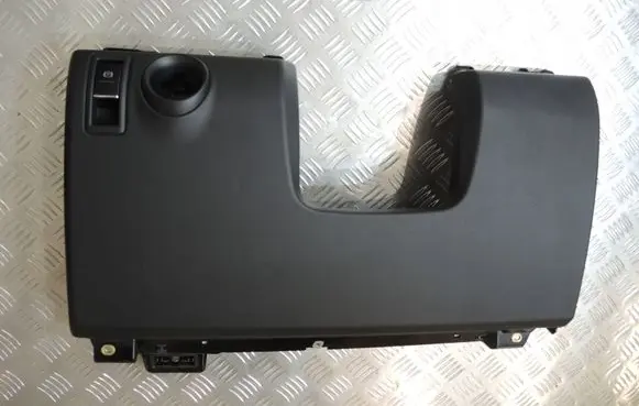 Porsche Cayenne (92A) Glove box