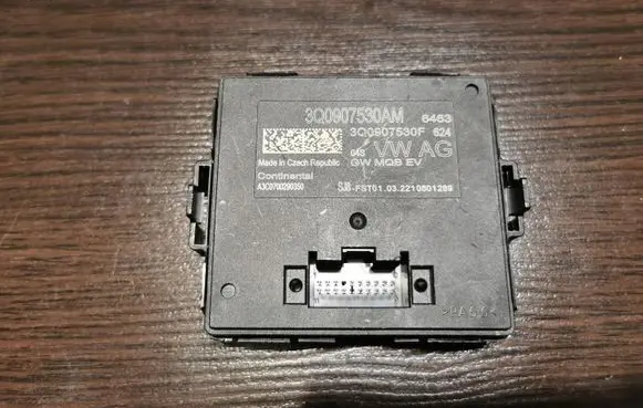 Volkswagen Golf VII Gateway control module 3Q0907530AM