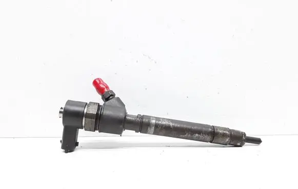 Volvo XC70 Fuel injector 30777526 0445110298