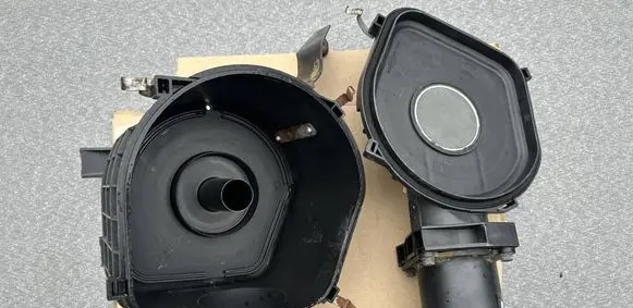 Air filter box