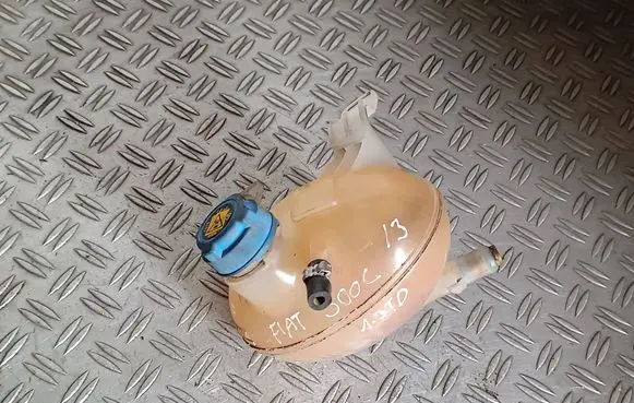 Fiat 500L Coolant expansion tank/reservoir 51931808 51881755 51881757