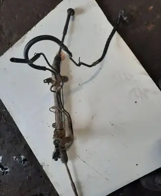 Toyota Avensis T250 Steering rack