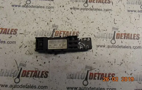 Mercedes-Benz S W220 Airbag deployment crash/impact sensor A0028200826