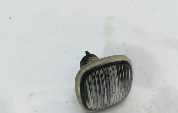 Skoda Roomster (5J) Front fender indicator light 100949127