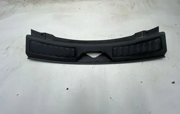 Land Rover Discovery Sport Trunk/boot sill cover protection FK72113A10A