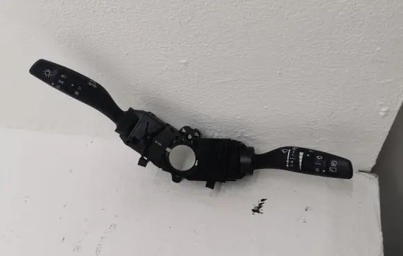 KIA Carens IV Headlight wiper switch 