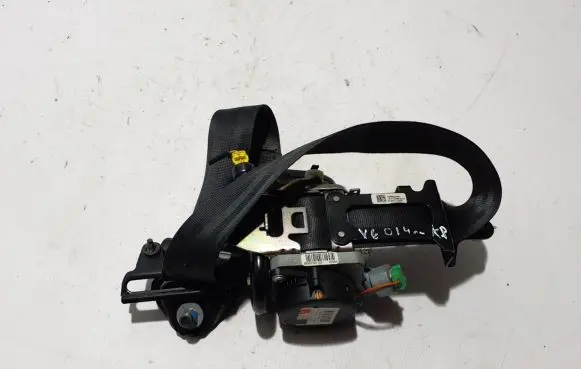 Volvo S60 Front seatbelt 39800481